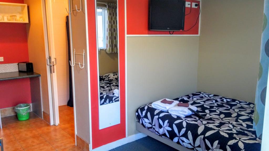 Astray Motel Rotorua Bagian luar foto