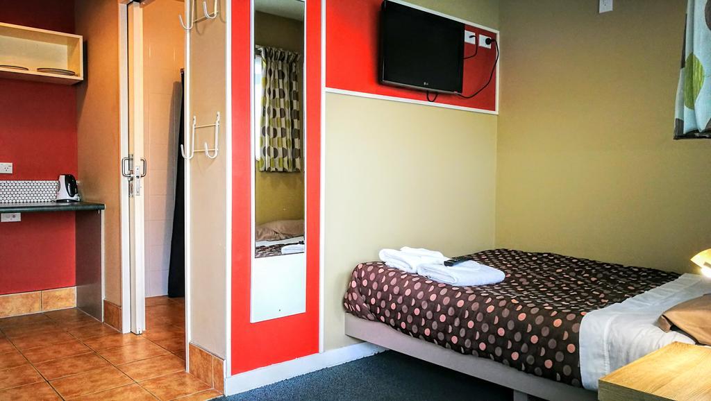 Astray Motel Rotorua Bagian luar foto